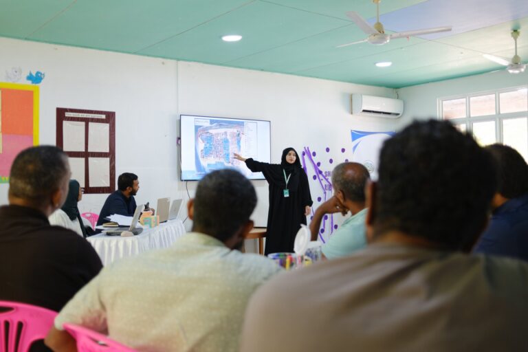 ކެލާގެ އިޖުތިމާއި ކުއްލި އެހީތެރިކަން ދޭ ޓީމު ތަމްރީނު ކުރުމަށް މަސައްކަތު ބައްދަލުވުންތަކެއް ބާއްވައިފި