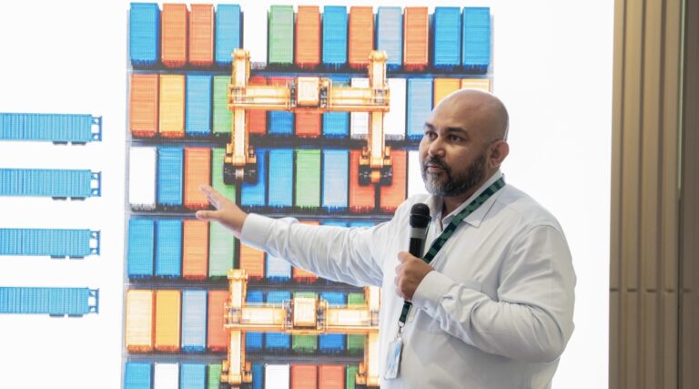 އެމްޕީއެލް ތިލަފުއްޓަށް ބަދަލުކުރުމާއި ގުޅޭގޮތުން މަޝްވަރާ ކުރުމަށް ކްލިއަރިން އޭޖެންޓުން އަދި ޑްރައިވަރުންނާއި ބައްދަލުކޮށްފި