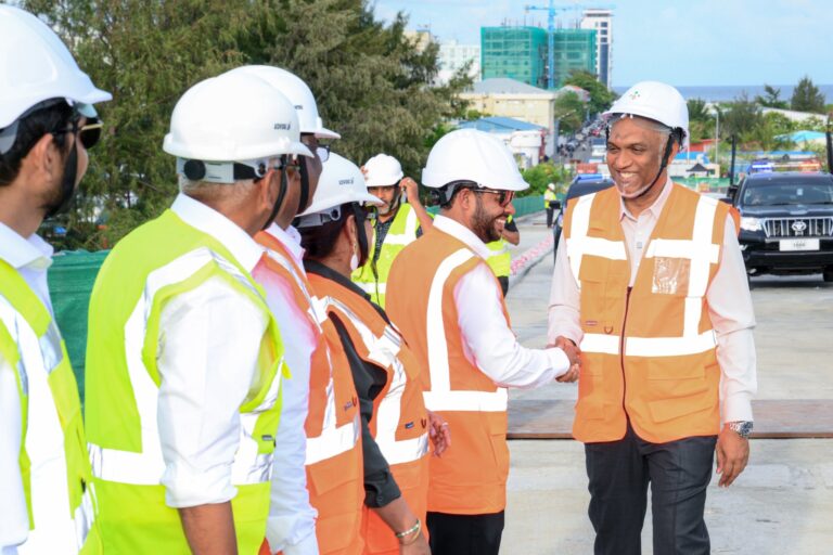 އުމްރާނީ ތަރައްގީއަށް ސަރުކާރުން ދޭ އަހައްމިޔަތުކަން ތިލަމާލެ ބުރިޖުގެ މަސައްކަތުން ހާމަވޭ: ރައީސް