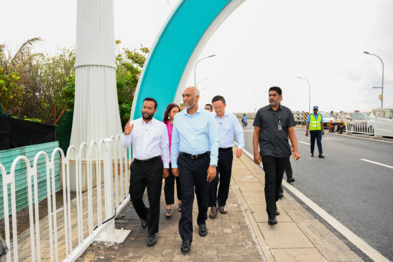”ސިނަމާލެ ބްރިޖަކީ ރާއްޖެއާއި ޗައިނާއާ ދެމެދު އޮތް ރަހުމަތްތެރިކަމުގެ ގުޅުން ރަމްޒުކޮށްދޭ ވަރުގަދަ ނިޝާނެއް“