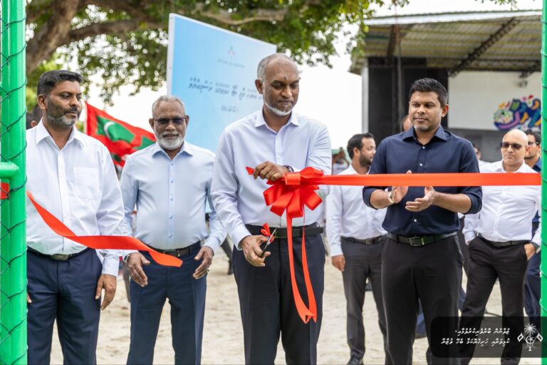 އުކުޅަހުގައި ޤާއިމްކުރި އައުޓްޑޯ ވޮލީކޯޓު ރަސްމީކޮށް ހުޅުވައިފި