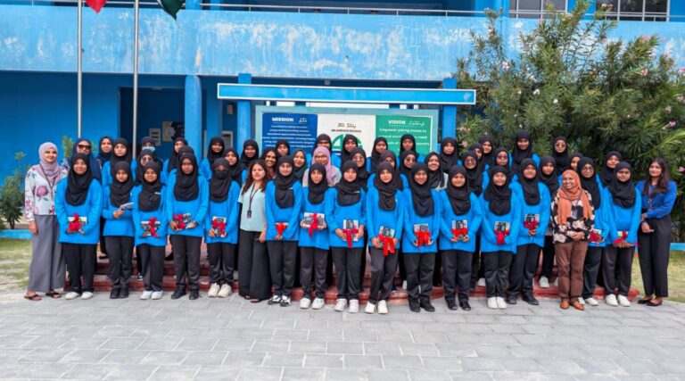 ބީއެމްއެލް އިން ށ. އަތޮޅުގެ 2 ރަށެއްގެ ދަރިވަރުންނަށް އައިސީޓީ ދާއިރާގެ މައުލޫމާތު ދީފި
