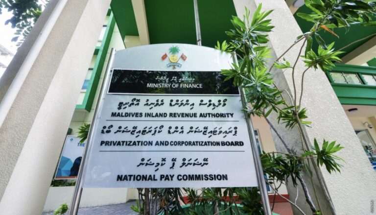 ދައުލަތަށް ލިބުނު ޖުމްލަ އާމްދަނީއާއި ހިލޭ އެހީ 10.4% އިތުރު