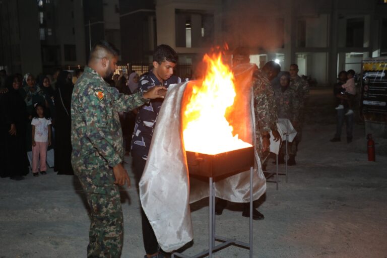 އަމާން ޓަވަރުތަކުގެ ރައްޔިތުންނަށް އަމާޒުކޮށް ފަޔަރ އެވެއަރނަސް ސެޝަނެއް ކުރިއަށް ގެންގޮސްފި