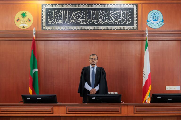 ހައި ކޯޓުގެ ފަނޑިޔާރު މާހިރު ރިޓަޔާކުރައްވައިފި