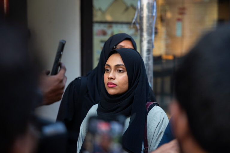 އީޝާ އަޝްރަފްގެ މައްޗަށް ގަޒުފުގެ ދައުވާކޮށްފި