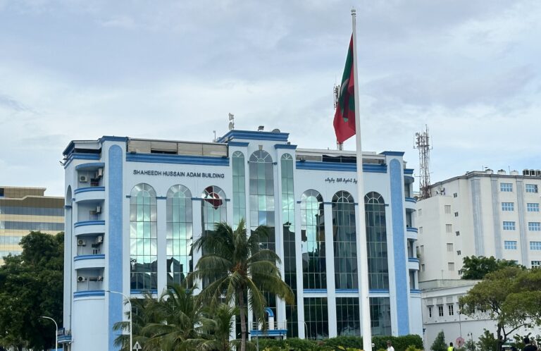 އޮގަސްޓު މަހު ފުލުހުންނަށް 1،000 ވުރެ ގިނަ މައްސަލަ ރިޕޯޓްކޮށްފި