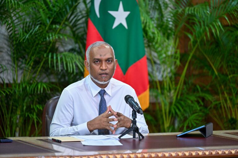 އޮންލައިން ވިޔަފާރިތަކަށް ހުރި ހުރަސްތައް ނައްތާލެވޭނީ ޑޮލަރު މާރުކުރާ މިންވަރު އިތުރުކޮށްގެން: ރައީސް