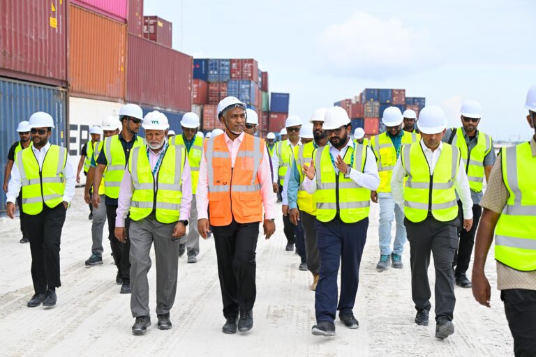 މާލޭ ވިޔަފާރި ބަނދަރު ތިލަފުއްޓަށް ބަދަލުކުރުމަކީ އިޤްތިސާދަށް މިހާރު އެންމެ މުހިންމު މަޝްރޫއު: ރައީސް