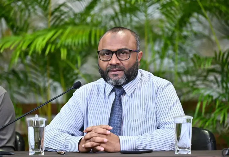 މަހާނަމަތީ އުސްކޮށް ގާ ޖެހުމަކީ ސުންނަތުން ސާބިތުވާ ކަމެއް ނޫން: މިނިސްޓަރު ޝަހީމް