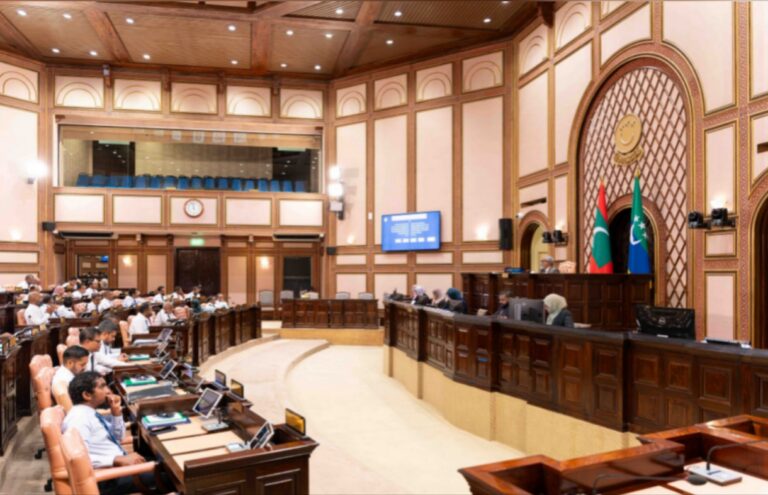 ކުށްކޮށްގެން ހޯދާ މުދާ ދައުލަތަށް ނެގުމާ ގުޅޭ ބިލު ކޮމިޓީއަށް ފޮނުވައިފި